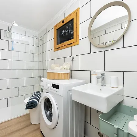Newly Renovated Modern , Near C.c Yumbo San Bartolome de Tirajana (Gran Canaria)