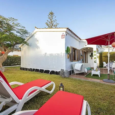 Newly Renovated Modern , Near C.c Yumbo Holiday home San Bartolome de Tirajana (Gran Canaria)